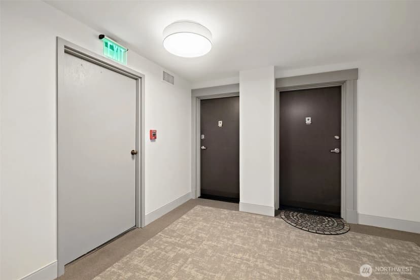 Property photo for 1300 University Street #4c, Seattle photo 17