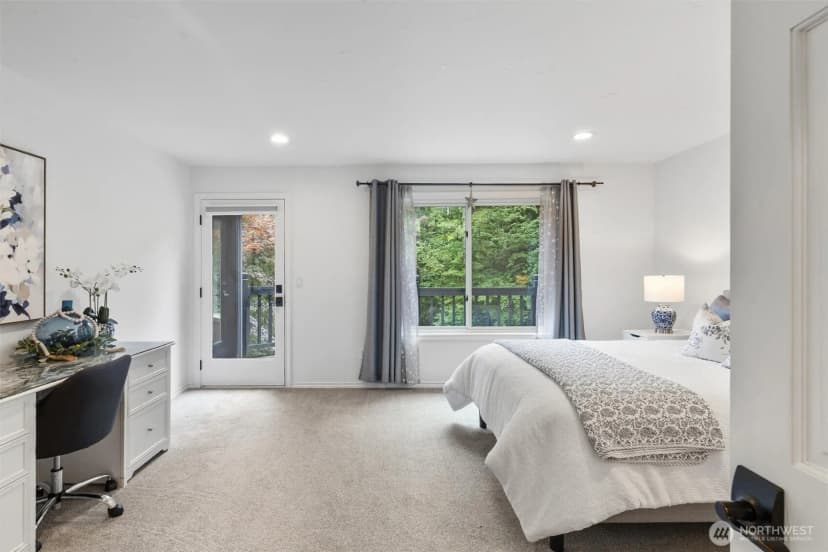 Property photo for 1017 221st Avenue Se, Sammamish photo 30