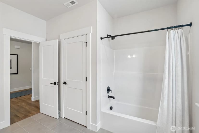 Property photo for 618 Thompson (lot 17) Drive, Enumclaw photo 14