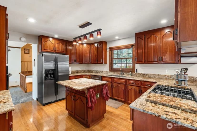 Property photo for 2706 Walnut Loop Nw, Olympia photo 14