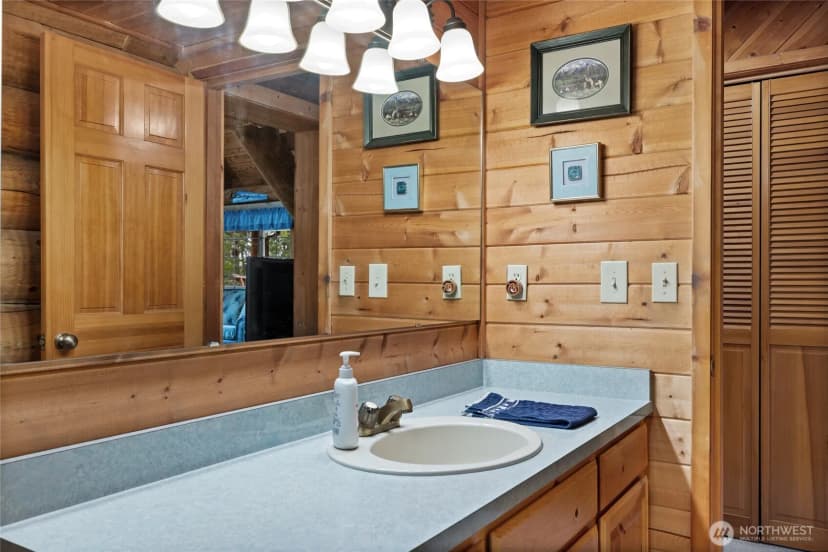 Property photo for 31116 Webster Road E, Eatonville photo 19