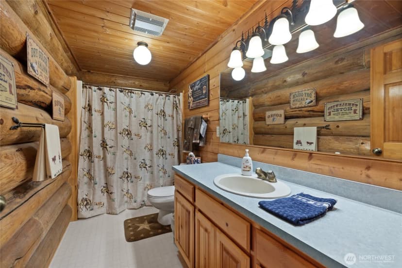Property photo for 31116 Webster Road E, Eatonville photo 18