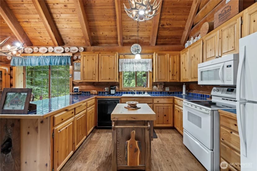 Property photo for 31116 Webster Road E, Eatonville photo 12