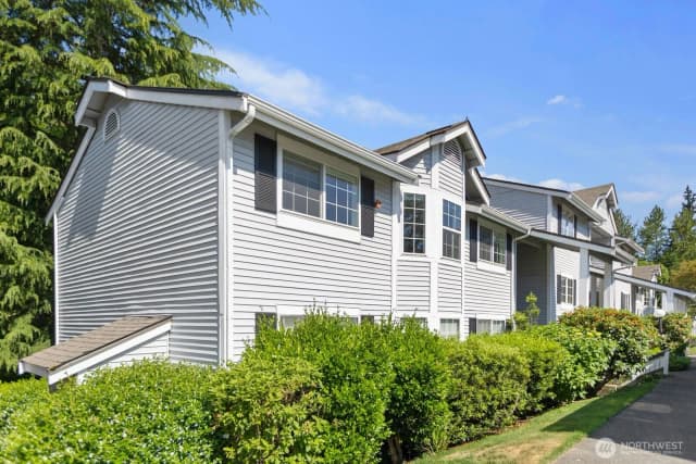 Property photo for 23333 Cedar Way #c201, Mountlake Terrace photo 2