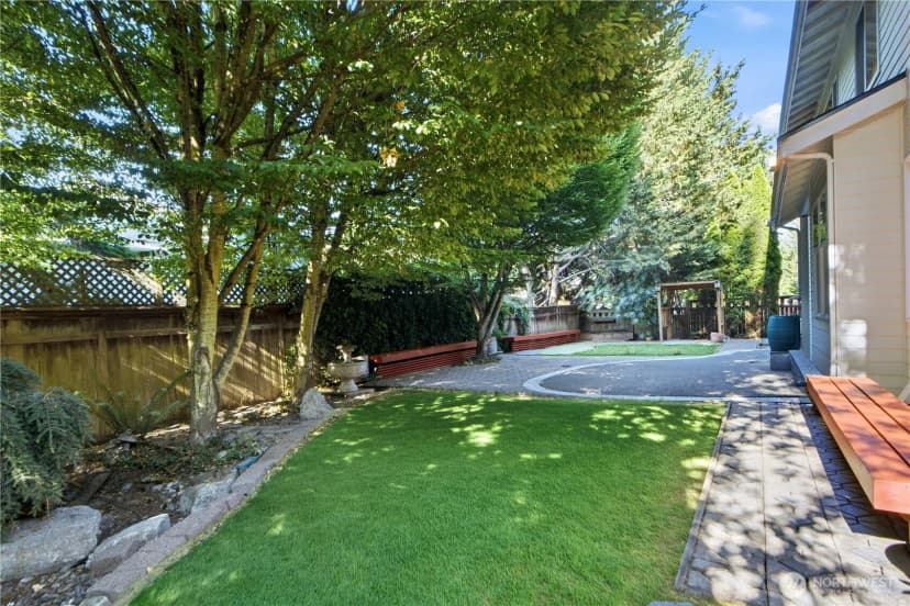 Property photo for 21226 Se 26th Street, Sammamish photo 31