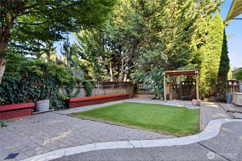 Property photo for 21226 Se 26th Street, Sammamish photo 30