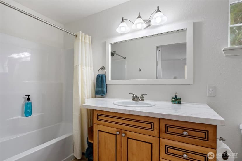 Property photo for 885 Ocean Shores Boulevard Sw, Ocean Shores photo 22