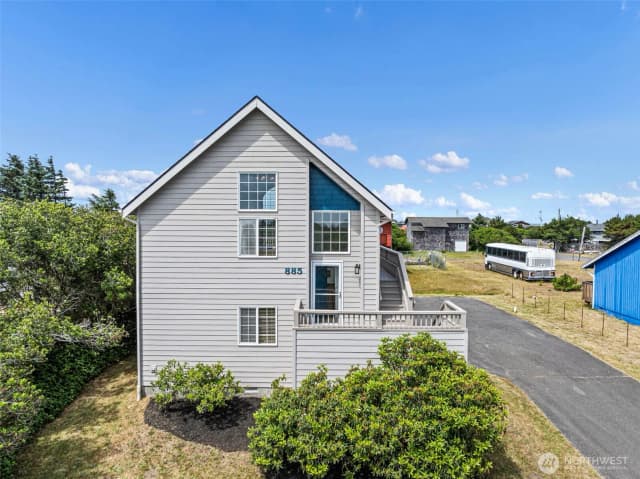 Property photo for 885 Ocean Shores Boulevard Sw, Ocean Shores photo 2