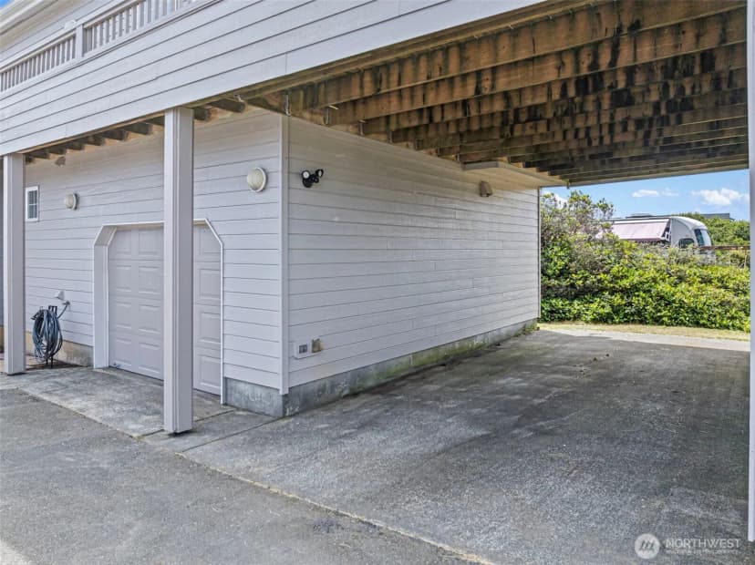 Property photo for 885 Ocean Shores Boulevard Sw, Ocean Shores photo 25