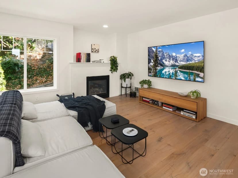 Property photo for 1029 Belmont Avenue E #305, Seattle photo 8