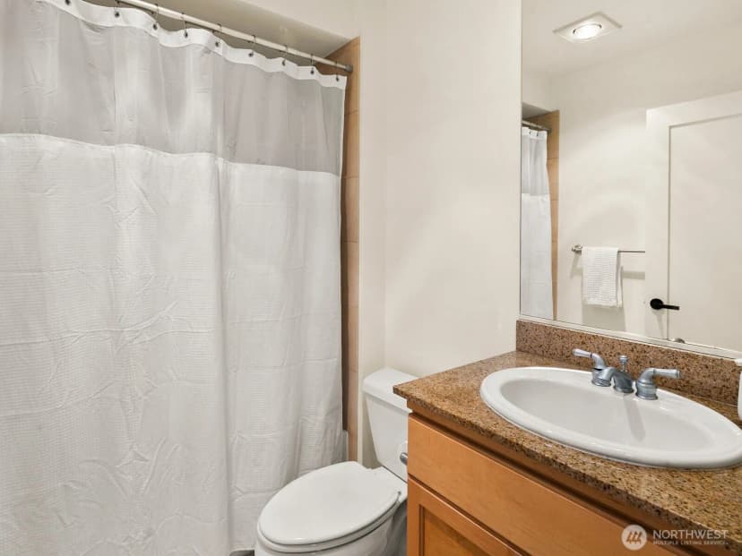 Property photo for 1029 Belmont Avenue E #305, Seattle photo 17