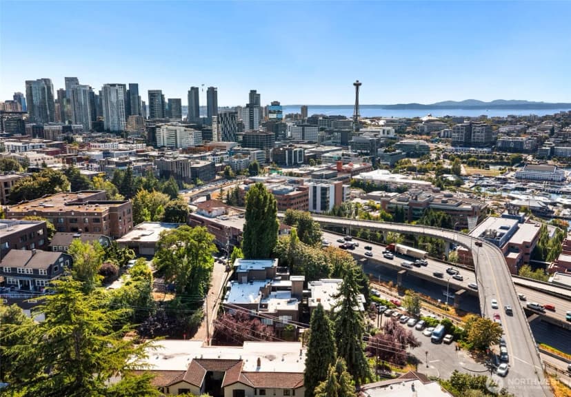 Property photo for 1029 Belmont Avenue E #305, Seattle photo 25