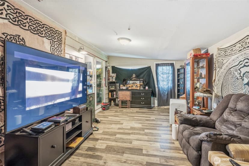 Property photo for 2411 Burcham Street, Kelso photo 13