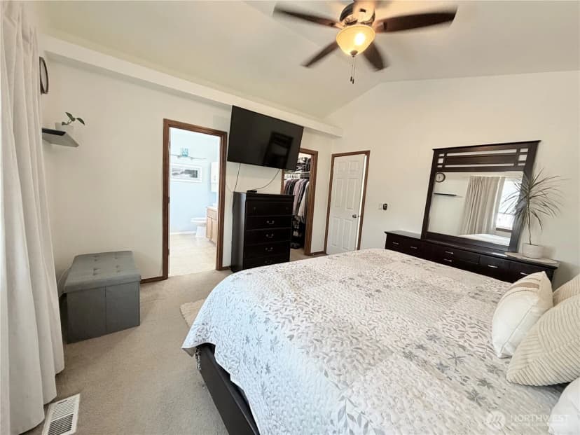 Property photo for 9121 Paradise View Street Se, Yelm photo 27