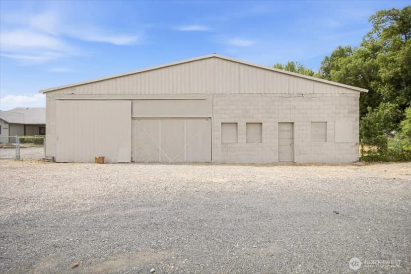 Property photo for 100608 W Old Inland Empire Hwy, Prosser photo 21