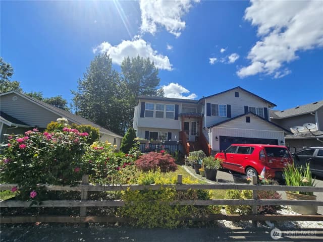 Property photo for 6608 79th Drive Ne, Marysville photo 3