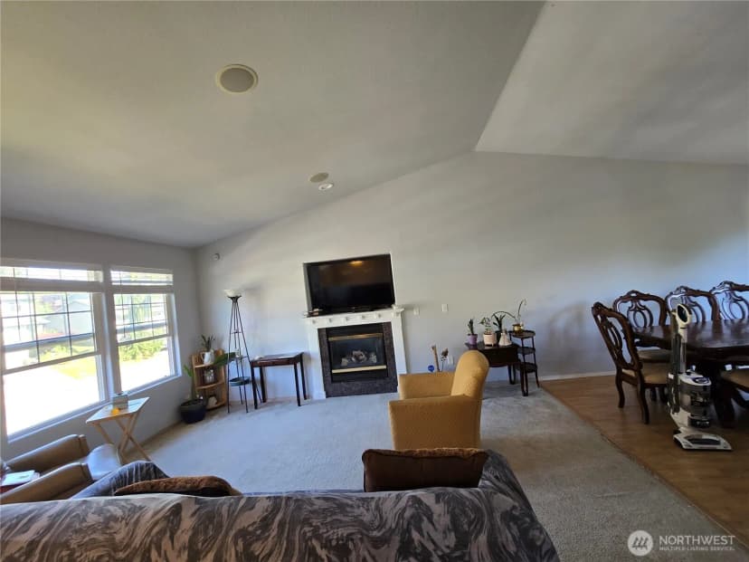 Property photo for 6608 79th Drive Ne, Marysville photo 14