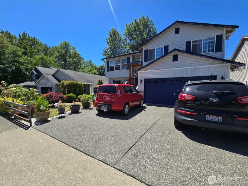 Property photo for 6608 79th Drive Ne, Marysville photo 2