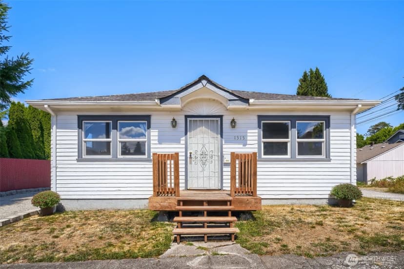 Property photo for 1315 S 43rd St, Tacoma photo 32