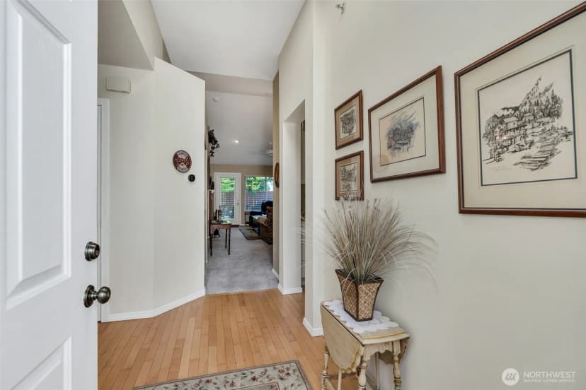 Property photo for 4304 S 220th Place, Kent photo 8