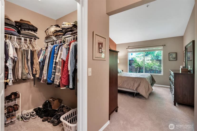 Property photo for 4304 S 220th Place, Kent photo 22