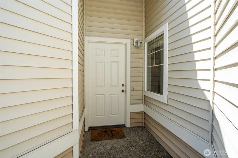 Property photo for 4304 S 220th Place, Kent photo 5