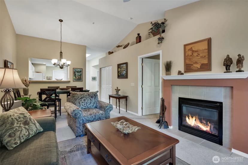 Property photo for 4304 S 220th Place, Kent photo 12