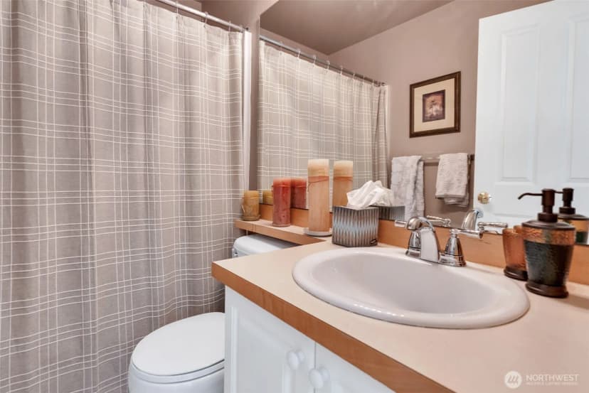 Property photo for 4304 S 220th Place, Kent photo 26