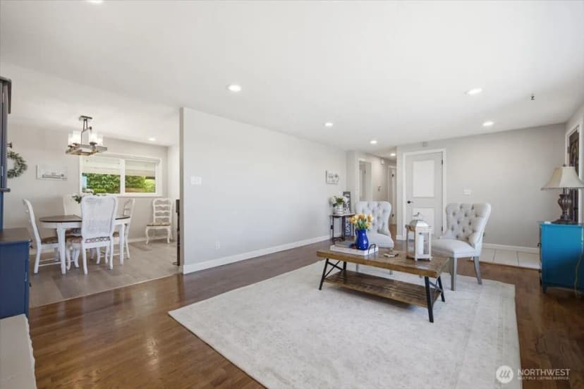 Property photo for 933 Vine Ave, Sunnyside photo 9