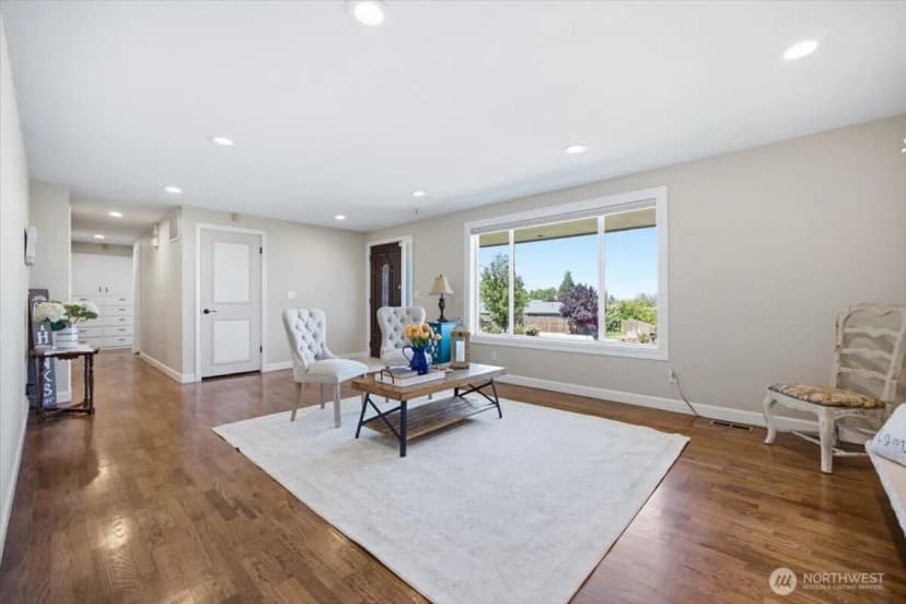 Property photo for 933 Vine Ave, Sunnyside photo 8