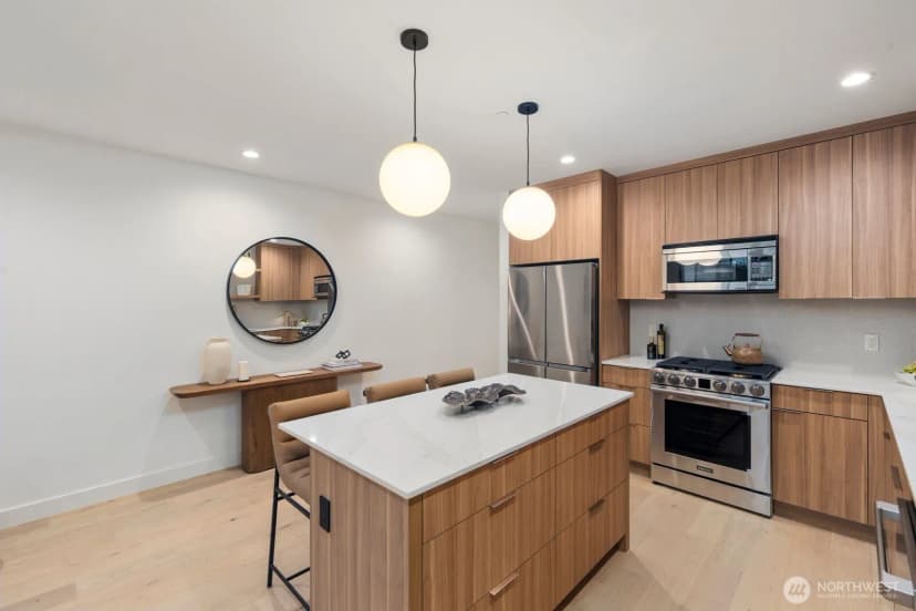Property photo for 614 5th Avenue S #c105, Edmonds photo 10