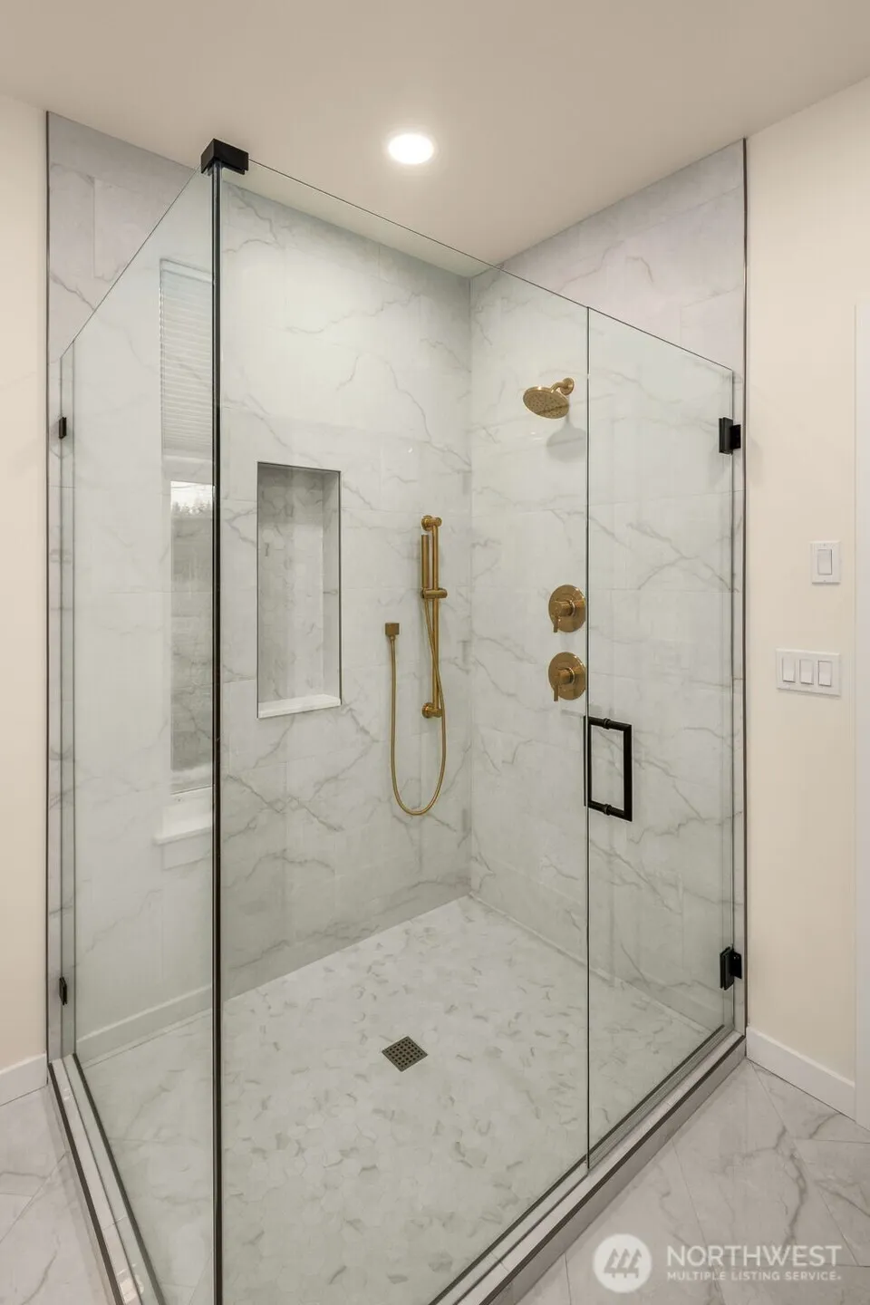 Property photo for 8409 Ne 137th Street, Kirkland photo 27