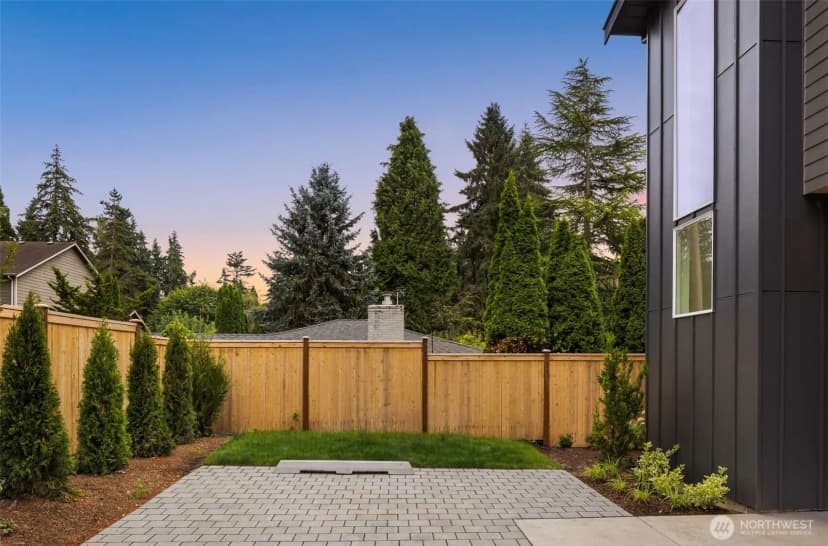 Property photo for 8409 Ne 137th Street, Kirkland photo 38