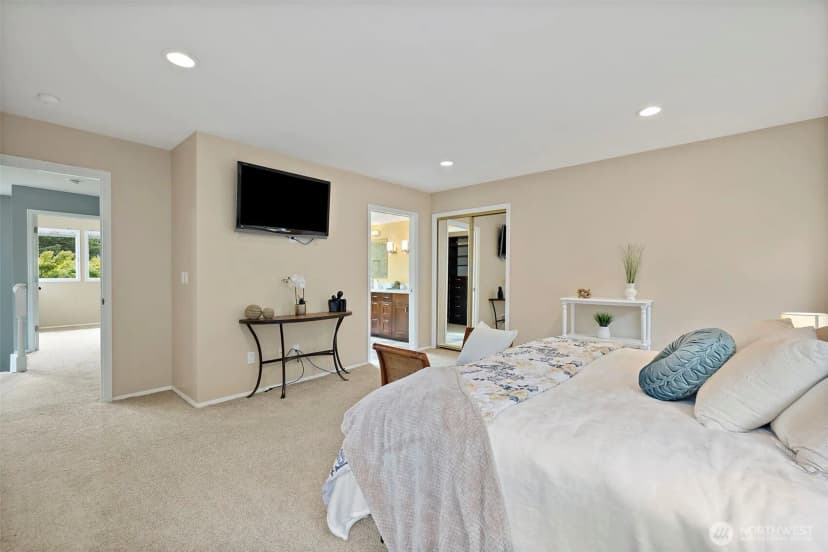 Property photo for 1819 221st Place Ne, Sammamish photo 24