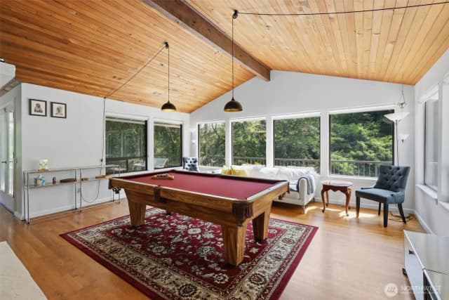 Property photo for 20425 Little Bearcreek Road, Woodinville photo 4
