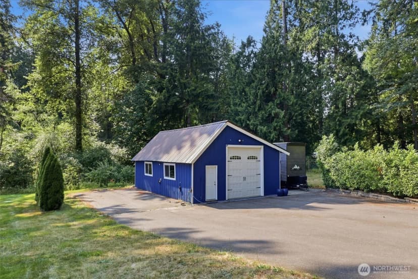 Property photo for 20425 Little Bearcreek Road, Woodinville photo 37