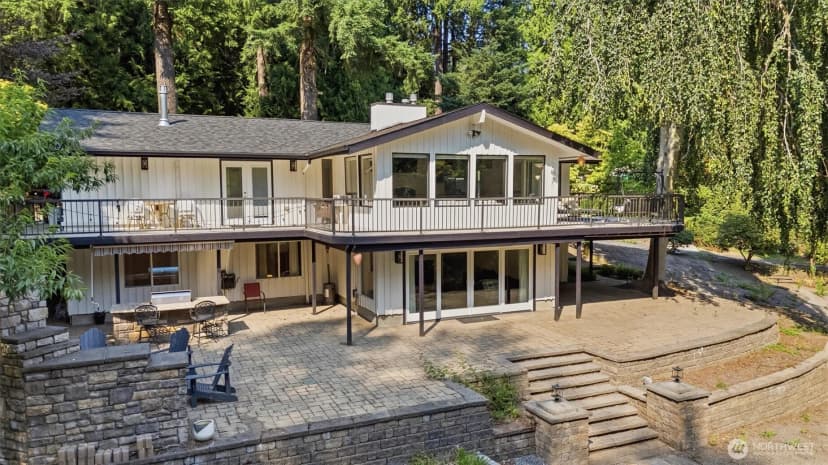 Property photo for 20425 Little Bearcreek Road, Woodinville
