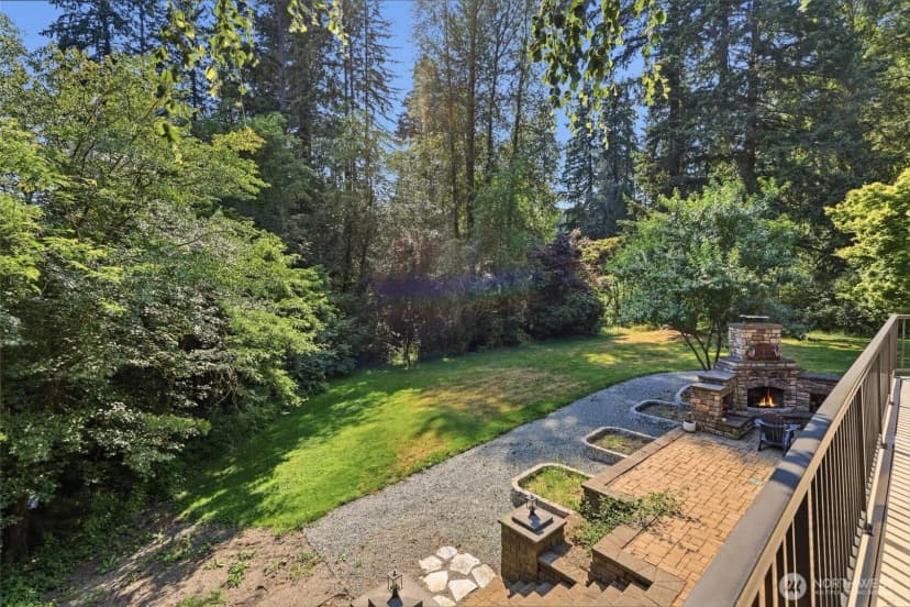 Property photo for 20425 Little Bearcreek Road, Woodinville photo 27