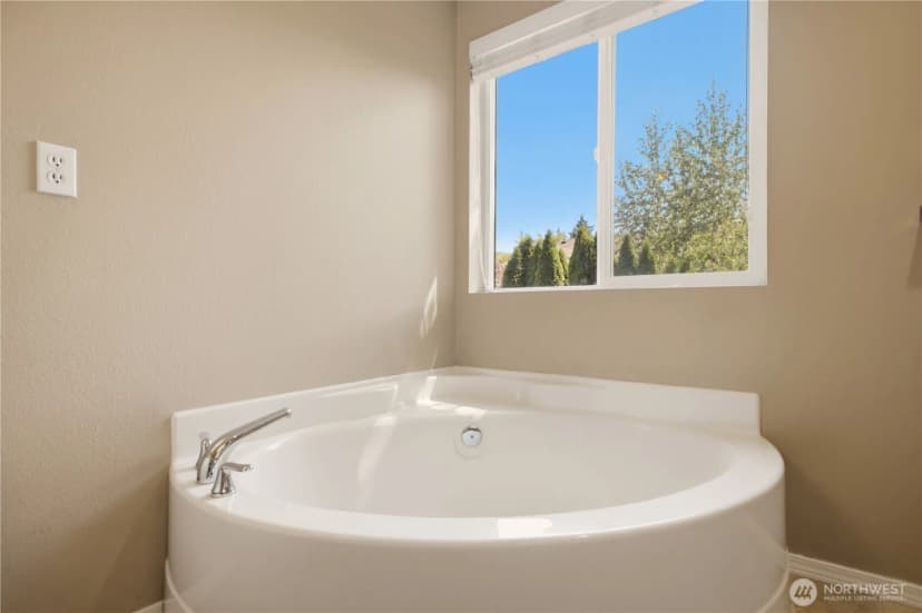 Property photo for 630 Se 67th Lane Se, Auburn photo 19