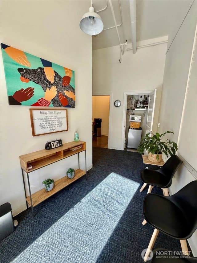 Property photo for 4752 41st Avenue Sw #a, Seattle photo 4