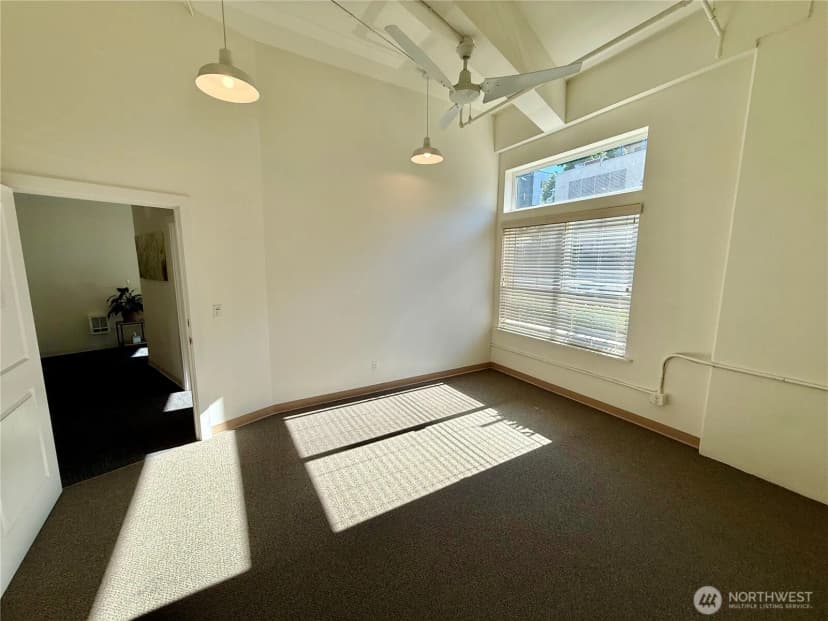 Property photo for 4752 41st Avenue Sw #a, Seattle photo 26