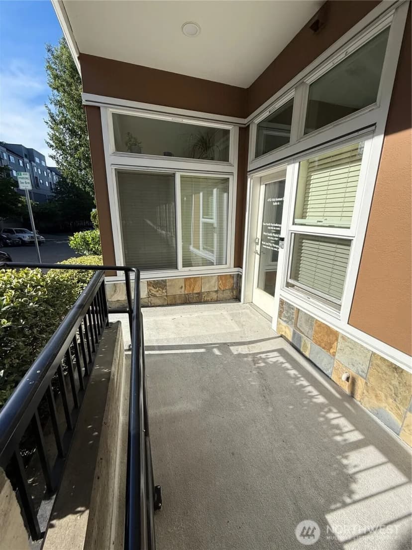 Property photo for 4752 41st Avenue Sw #a, Seattle photo 3
