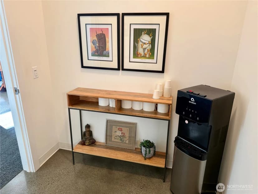 Property photo for 4752 41st Avenue Sw #a, Seattle photo 10