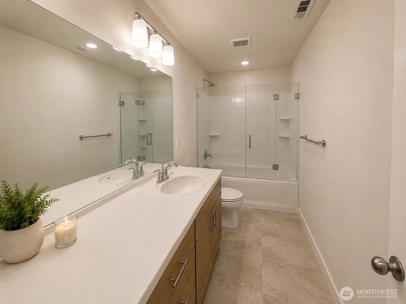 Property photo for 9135 Silverspot Drive Se, Tumwater photo 20