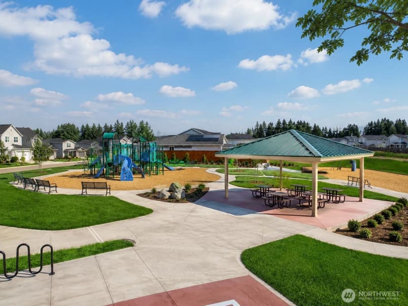 Property photo for 9135 Silverspot Drive Se, Tumwater photo 33