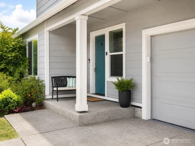Property photo for 9135 Silverspot Drive Se, Tumwater photo 3