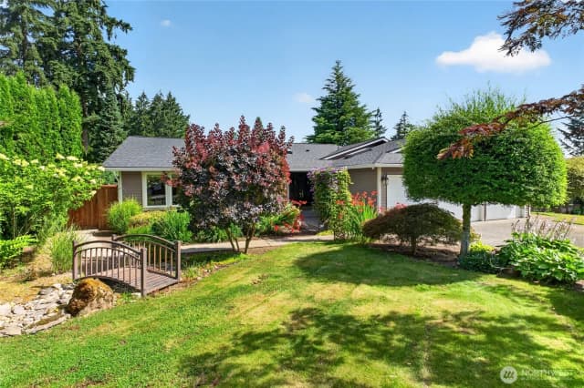 Property photo for 10104 Se 268th Street, Kent photo 4