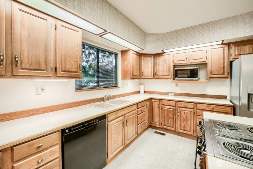 Property photo for 4860 S 175th Street, Sea Tac photo 6