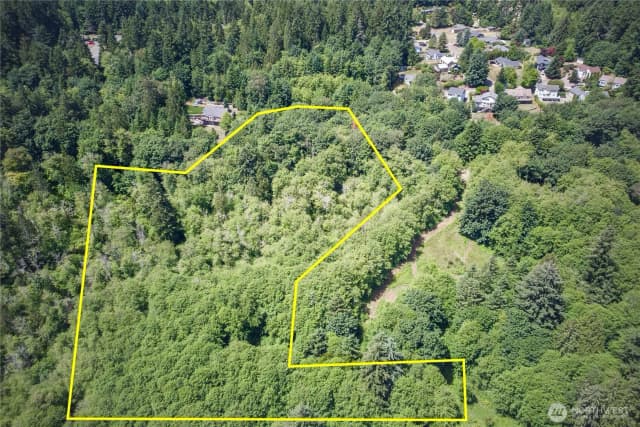 Property photo for 10609 33rd Avenue Ct Nw, Gig Harbor photo 2
