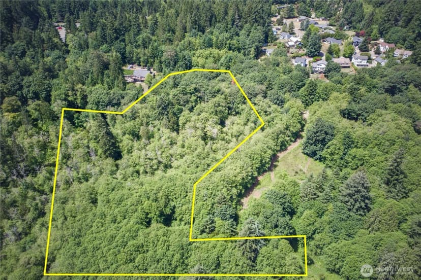 Property photo for 10609 33rd Avenue Ct Nw, Gig Harbor photo 2